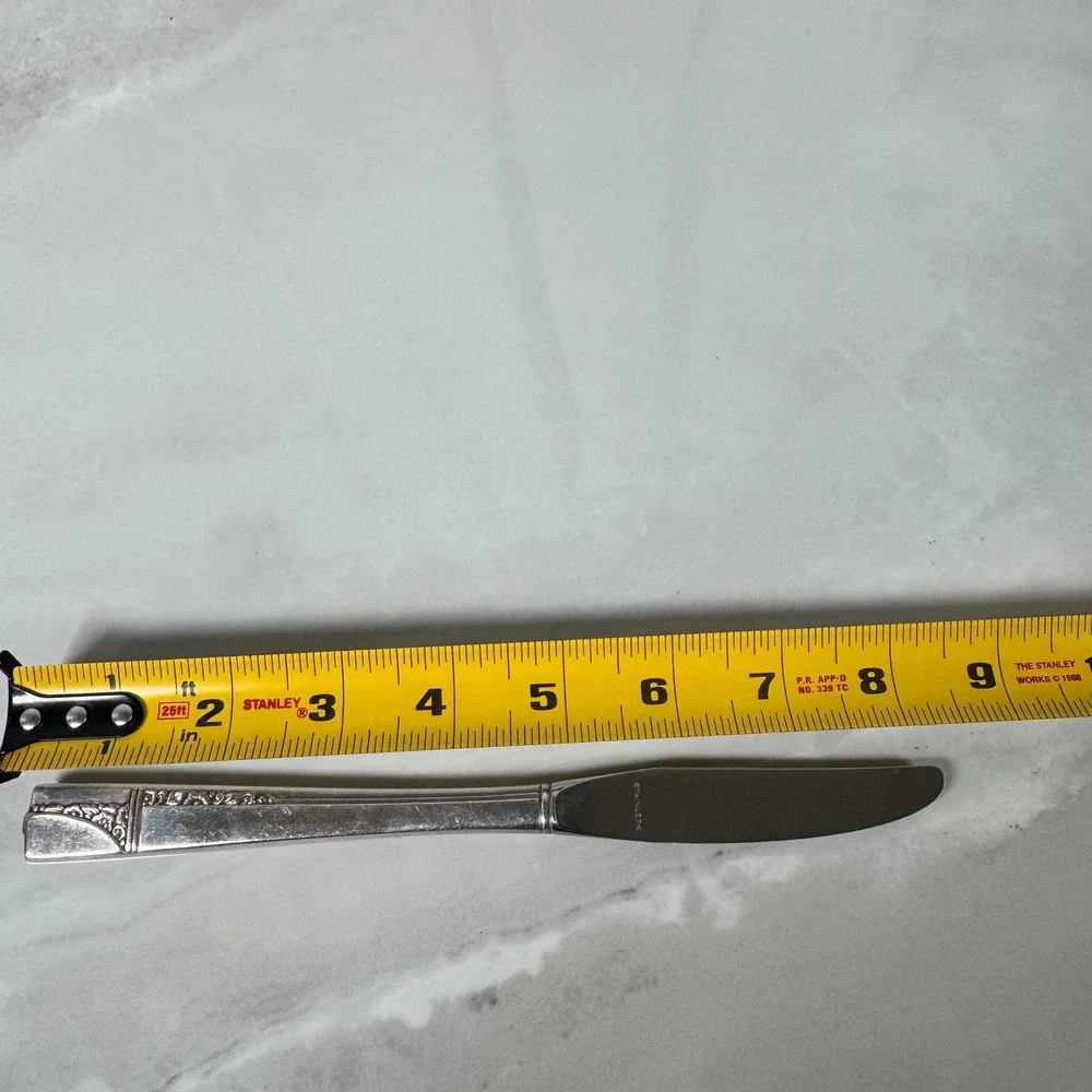 Set of 4 Oneida Nobility Plate Silver Plated‎ Dinner Knives Caprice Lot 2